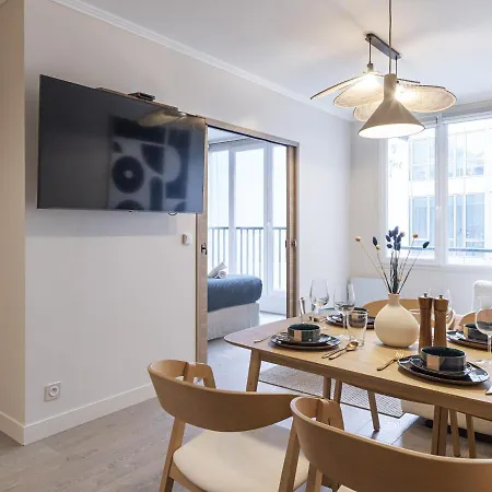 Apartament The Blue On Champs Elysees Avenue *